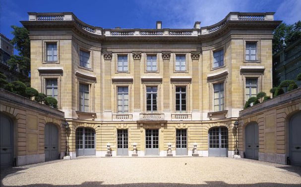 Cour du musée de Nissim Camondo - Paris