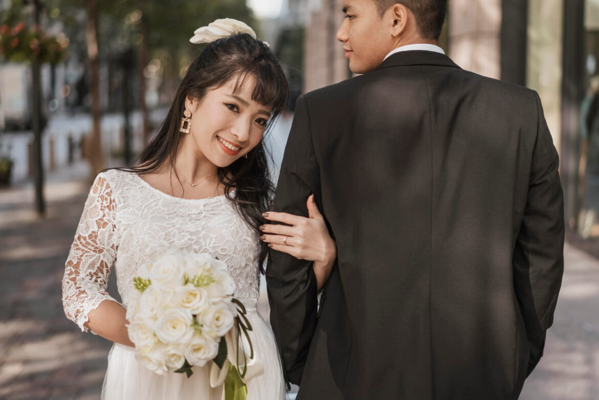 choisir des lieux magiques et romantiques pour se prendre en photo avant son mariage