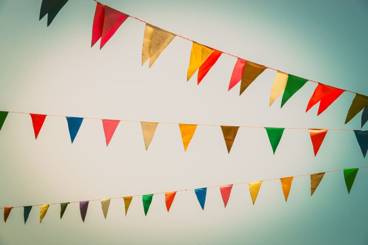Activités enfants : fabriquer une guirlande de fanions